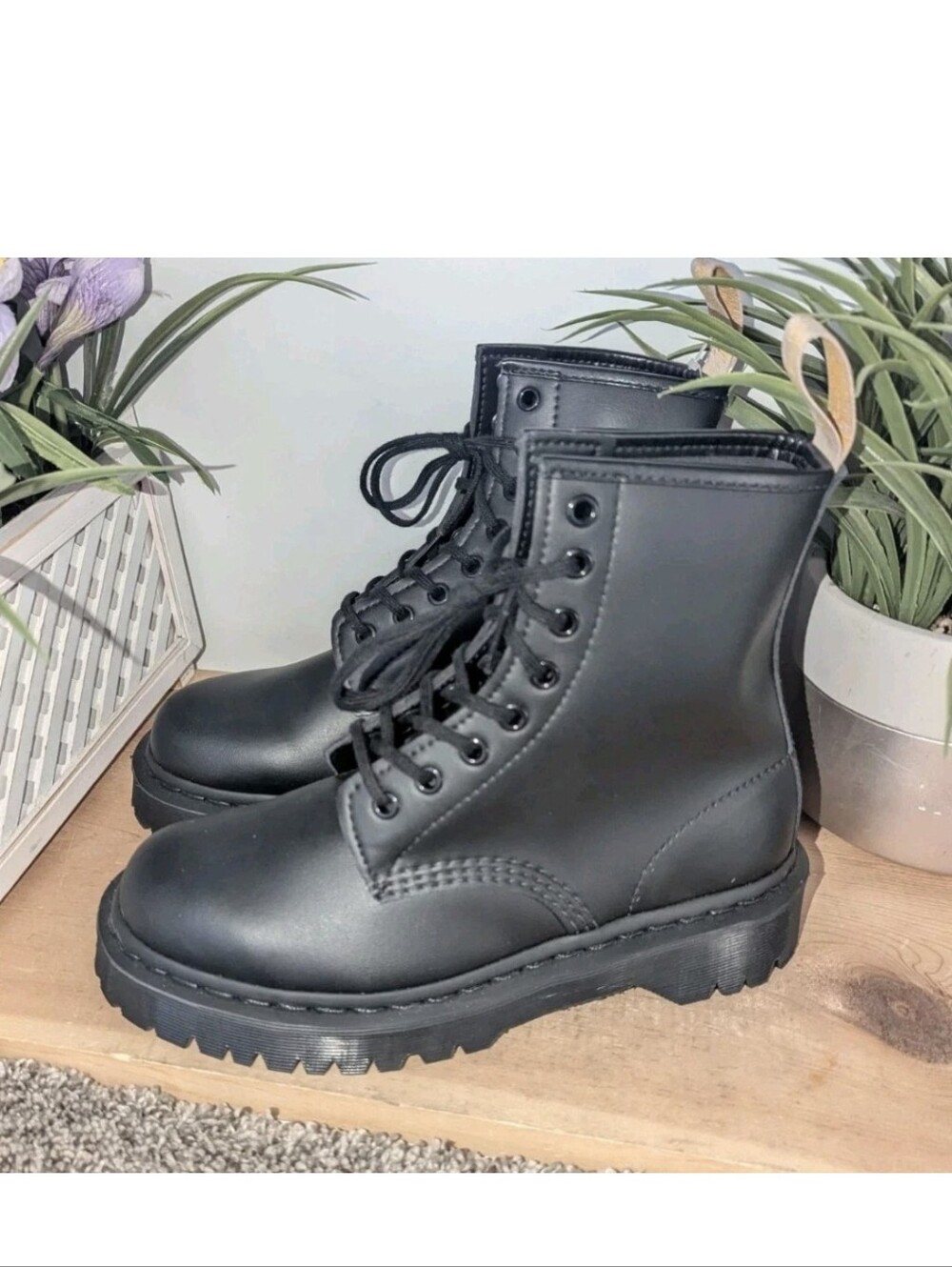 Dr. Martens Vegan 27032 Black Lace Up Women's Size 7 Boots